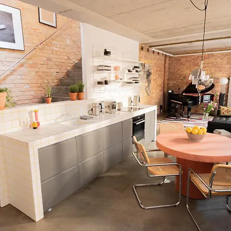 The Rms - Piano Remise Kreuzberg Dom wakacyjny Berlin